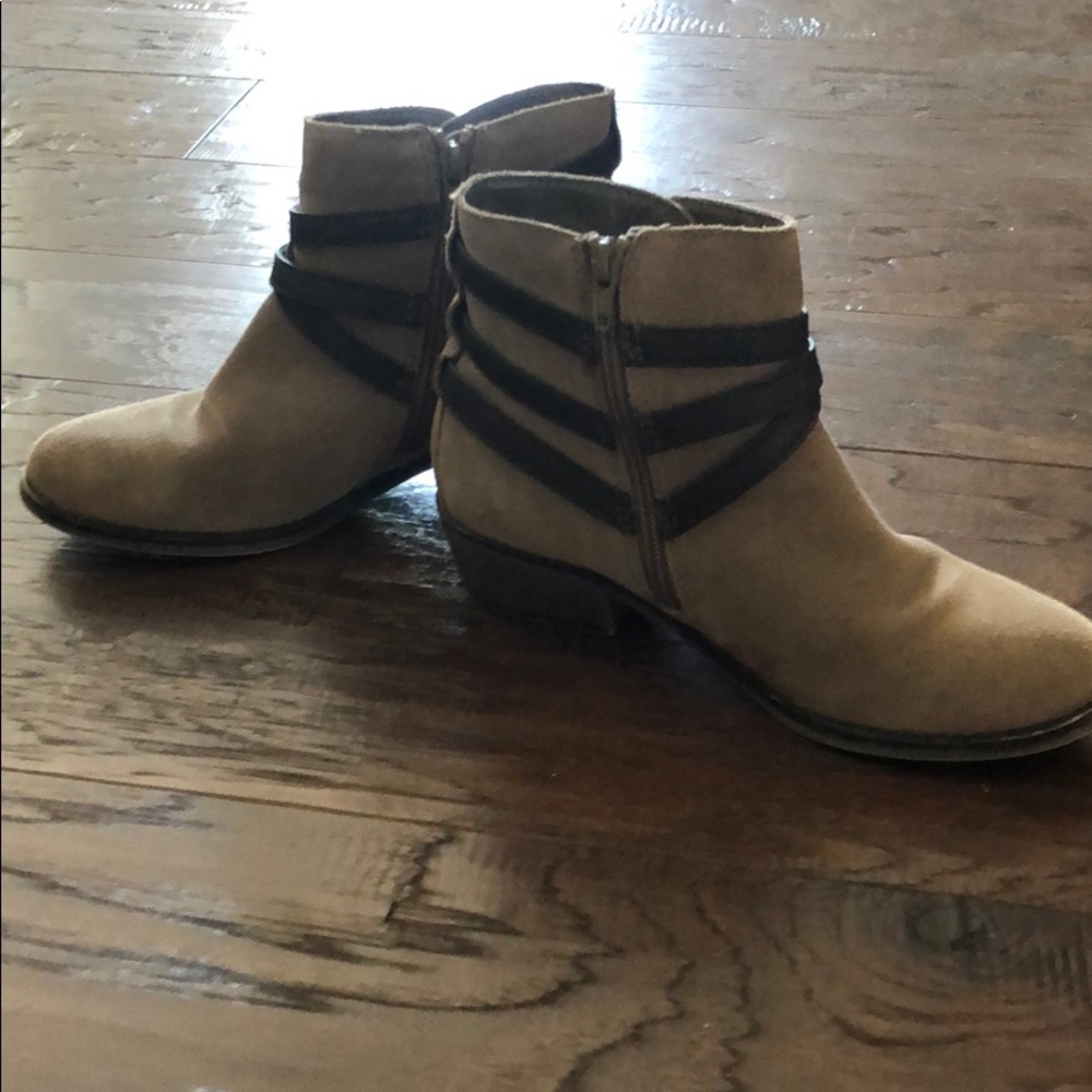 White Mountain booties